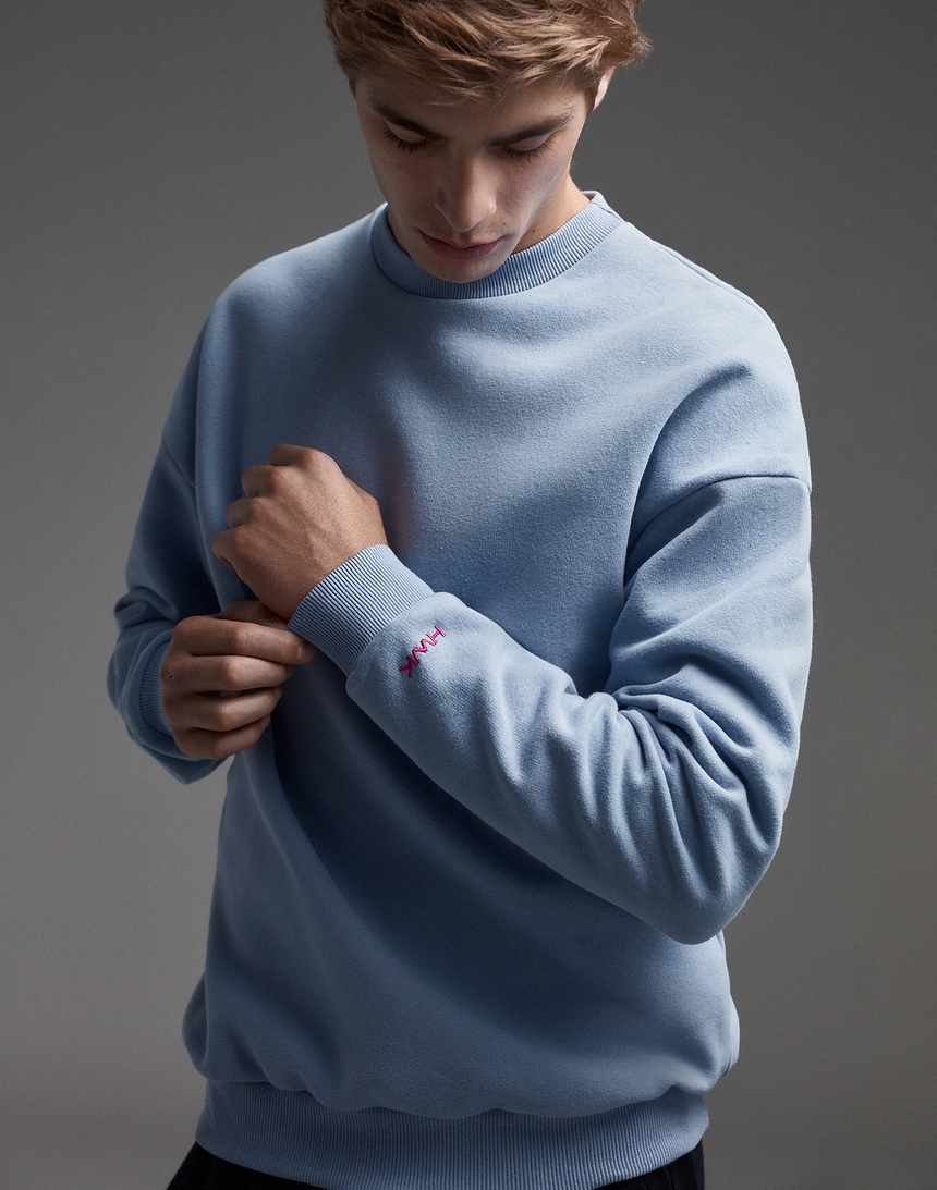 Hawkers LHR SWEATSHIRT BLUE (XL) master image number 2.0