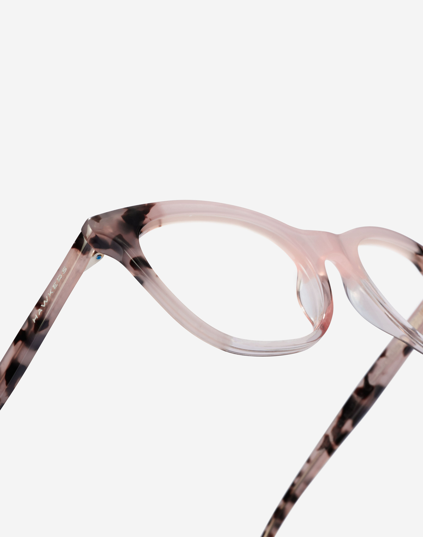PINK LEO DOMAINE image number 4.0