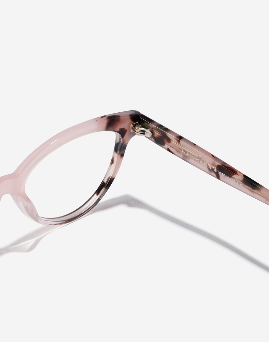 PINK LEO CHABLIS image number 5.0