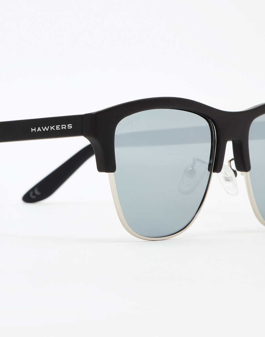 Hawkers Carbon Black Silver Classic Flat master image number 4.0