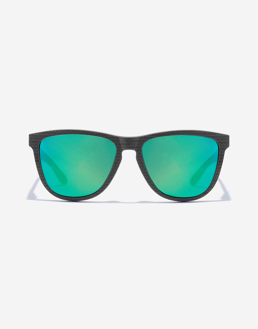 Hawkers ONE RAW CARBON FIBER - POLARIZED EMERALD master image number 1.0