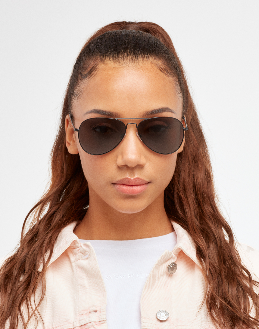 Hawkers HAWK - POLARIZED BLACK GREY master image number 8.0