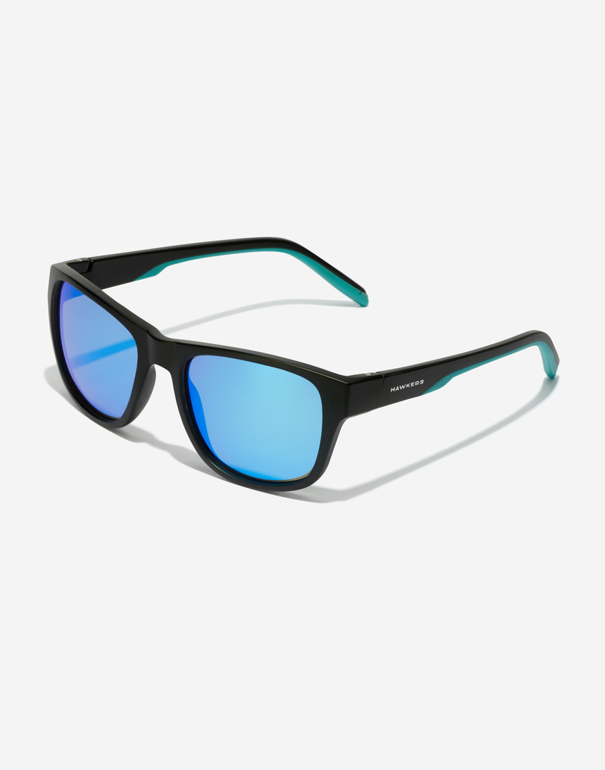 Hawkers OWENS - POLARIZED BLACK CLEAR BLUE master image number 1