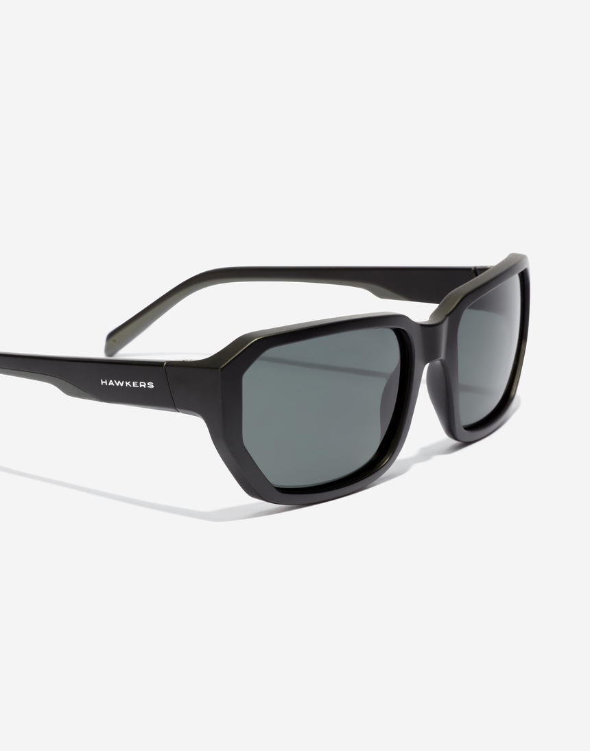 Hawkers BOLT - POLARIZED BLACK DARK master image number 3.0