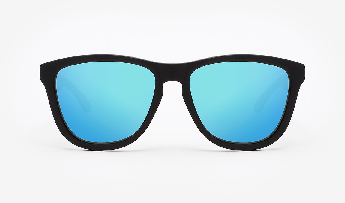 Hawkers Polarized Carbon Black Clear Blue One master image number 1