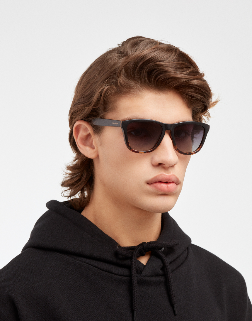 Hawkers ONE COLT - POLARIZED BLACK CAREY GREY master image number 7.0