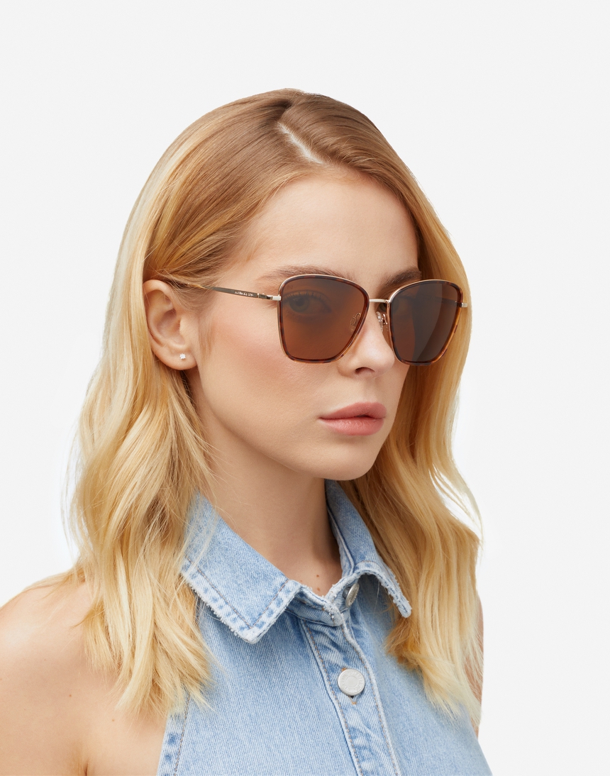 Hawkers CHILL - POLARIZED CAREY OLIVE master image number 6.0