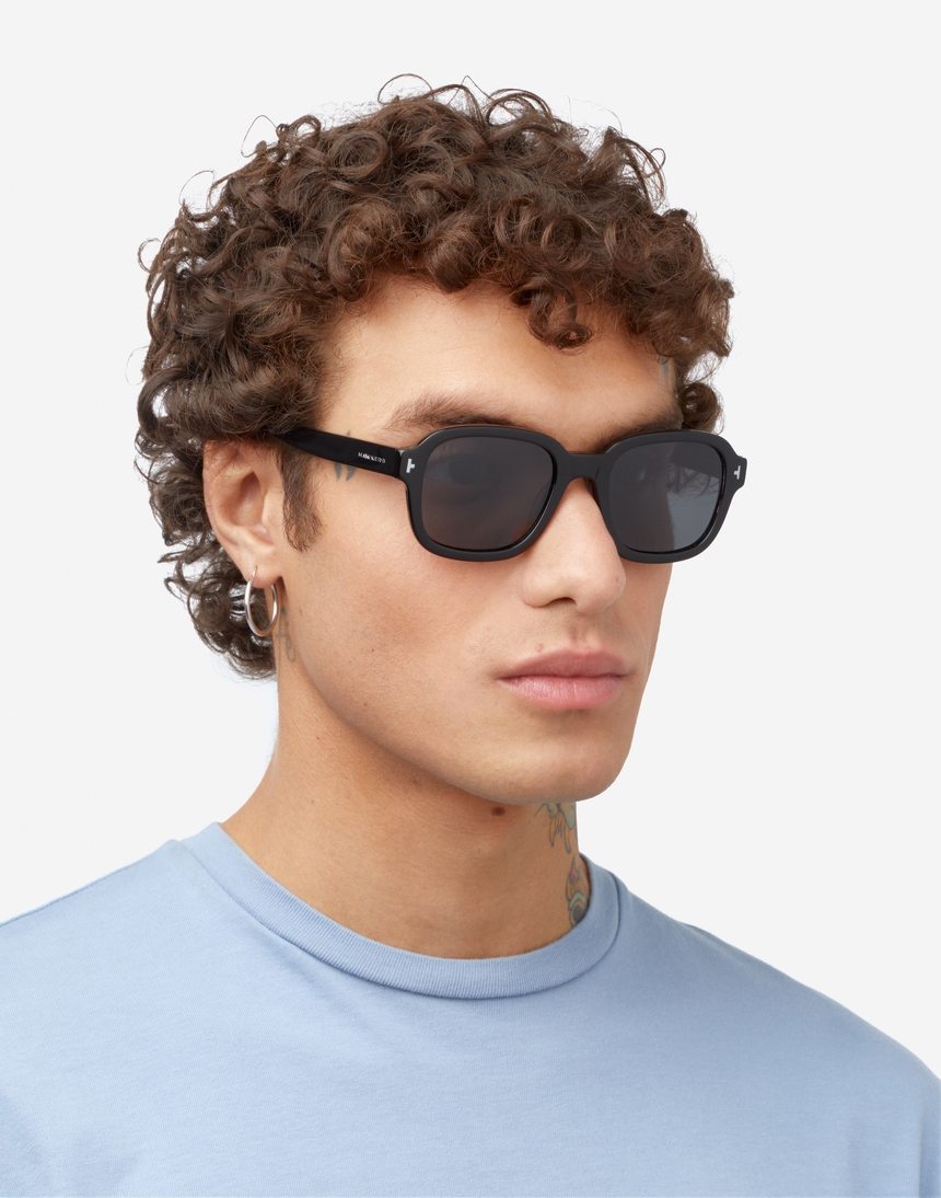 Hawkers TWIST - POLARIZED BLACK DARK master image number 7.0