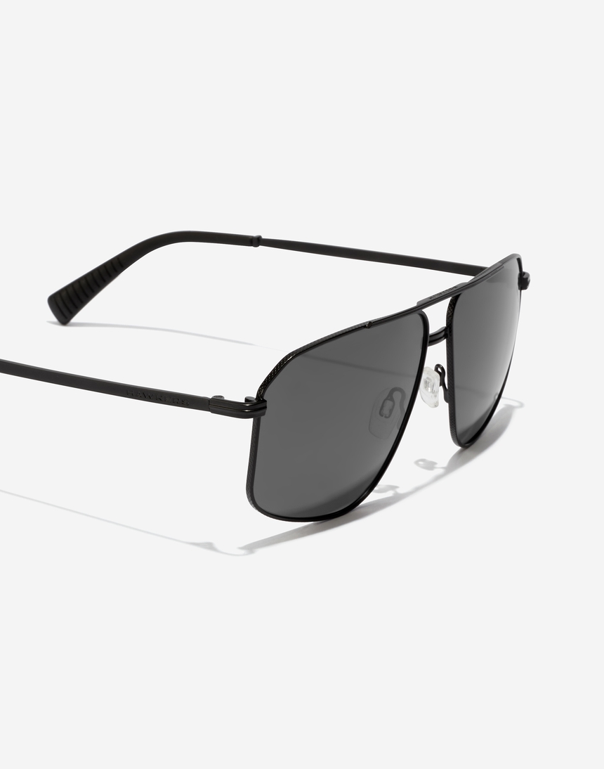 Hawkers POKER - POLARIZED BLACK DARK master image number 3.0