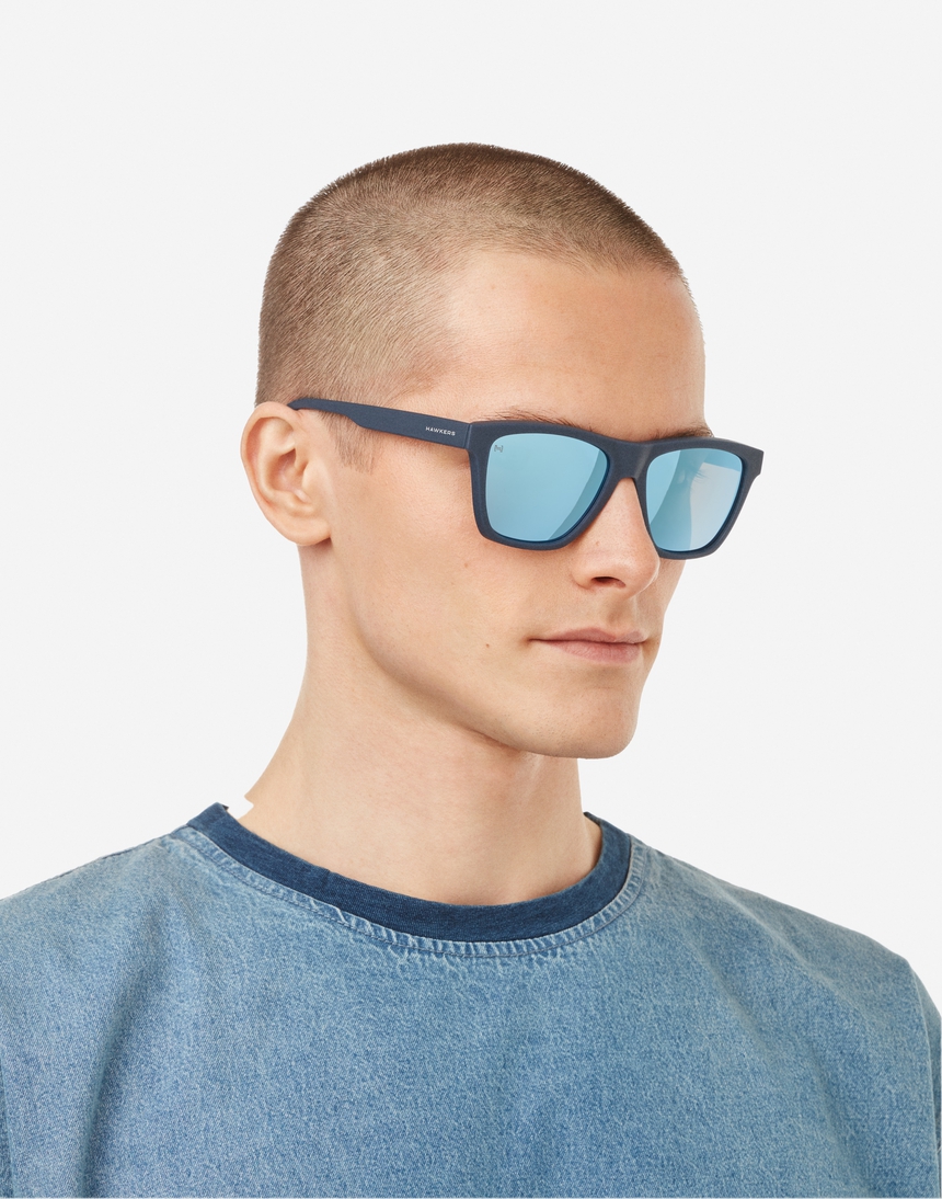 Hawkers ONE LS RAW - POLARIZED NAVY BLUE CHROME master image number 8.0