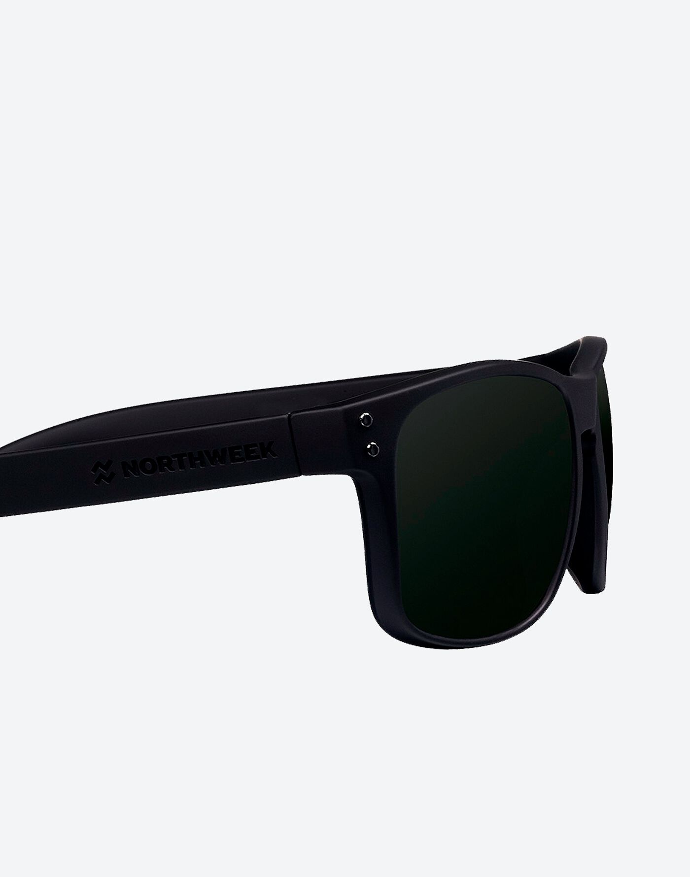 Northweek bold outlet all black