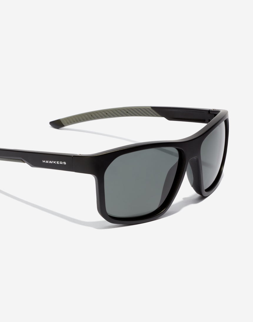 Hawkers COMANECI - POLARIZED BLACK DARK master image number 3.0