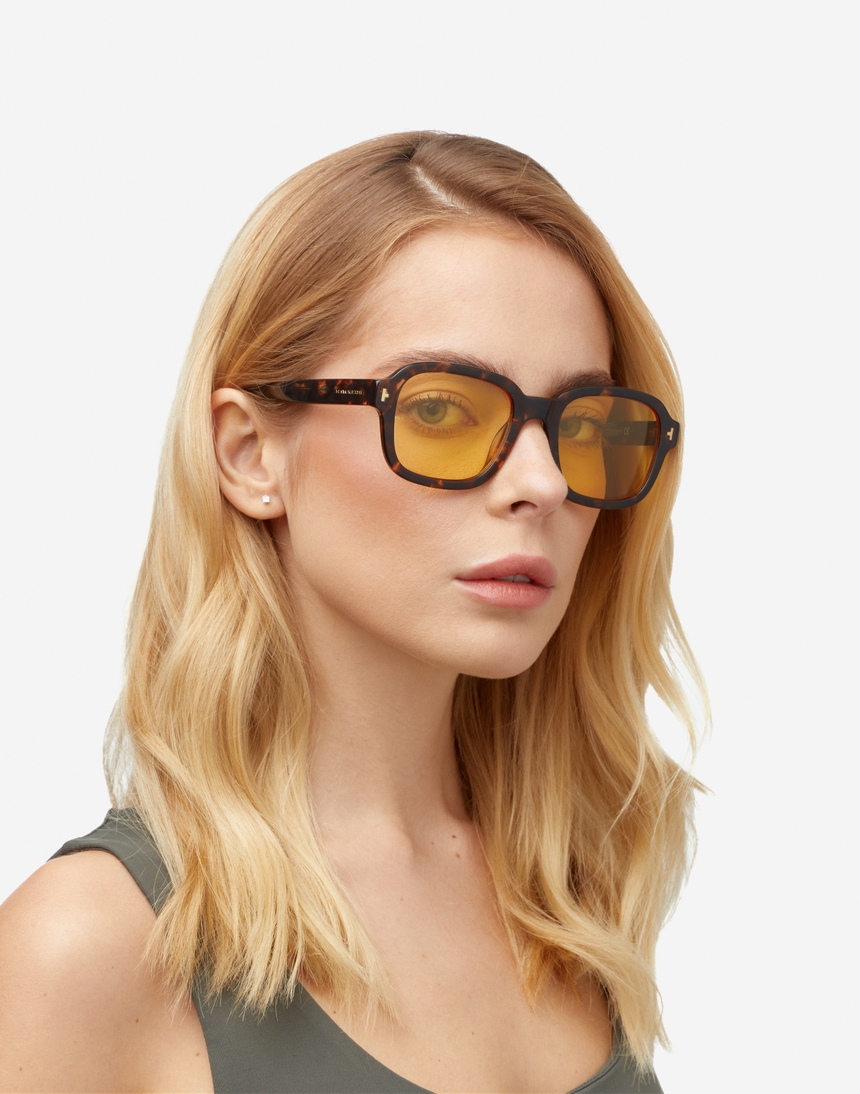 Hawkers TWIST - BEIGE CAREY YELLOW master image number 6.0