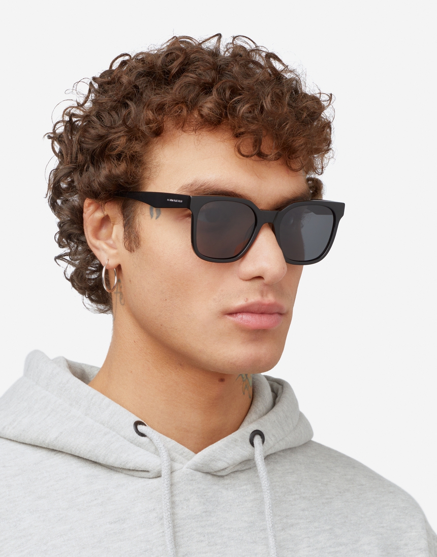 Hawkers TRIBE - POLARIZED BLACK DARK master image number 7.0
