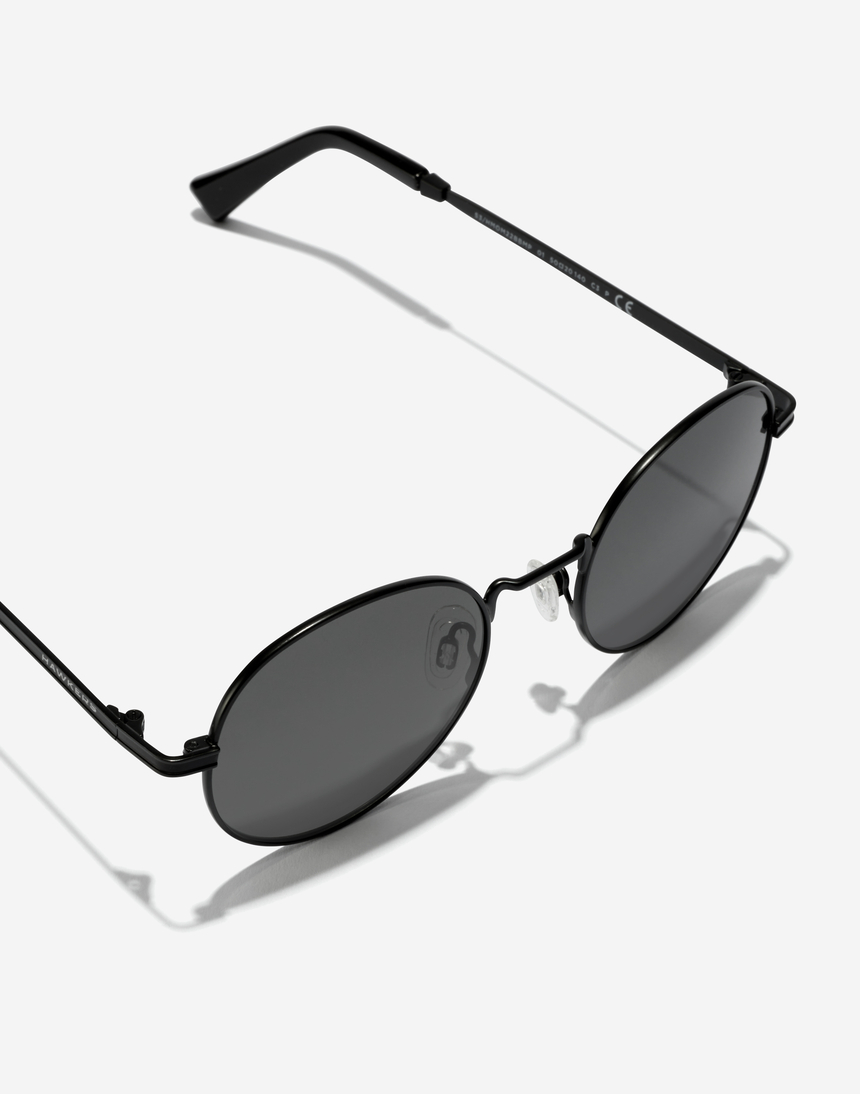 Hawkers MOMA - POLARIZED MATTE BLACK master image number 3