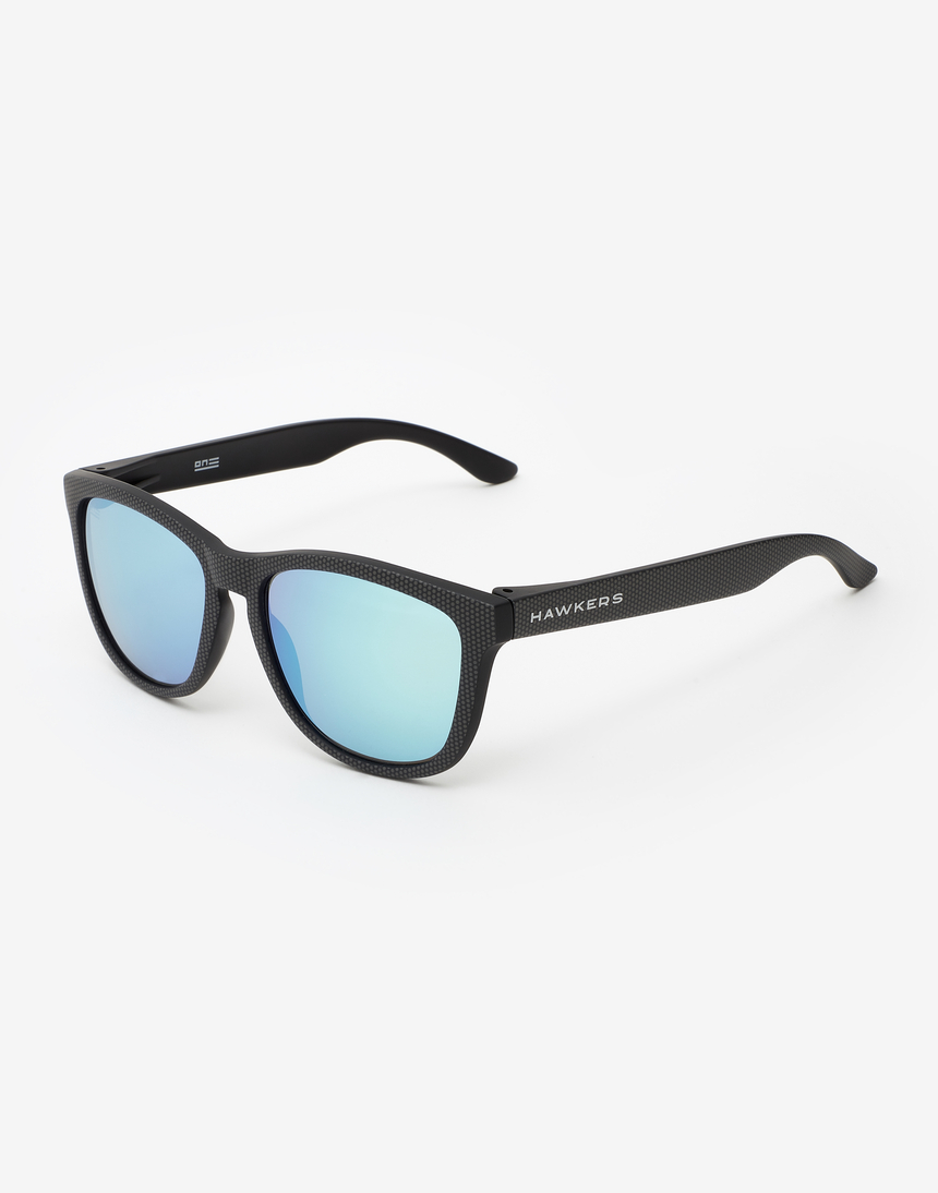 Hawkers ONE - POLARIZED CARBONO BLUE CHROME master image number 2.0