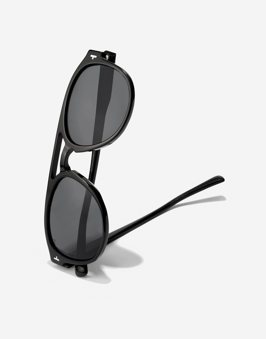 Hawkers DIVER - POLARIZED BLACK DARK master image number 3.0
