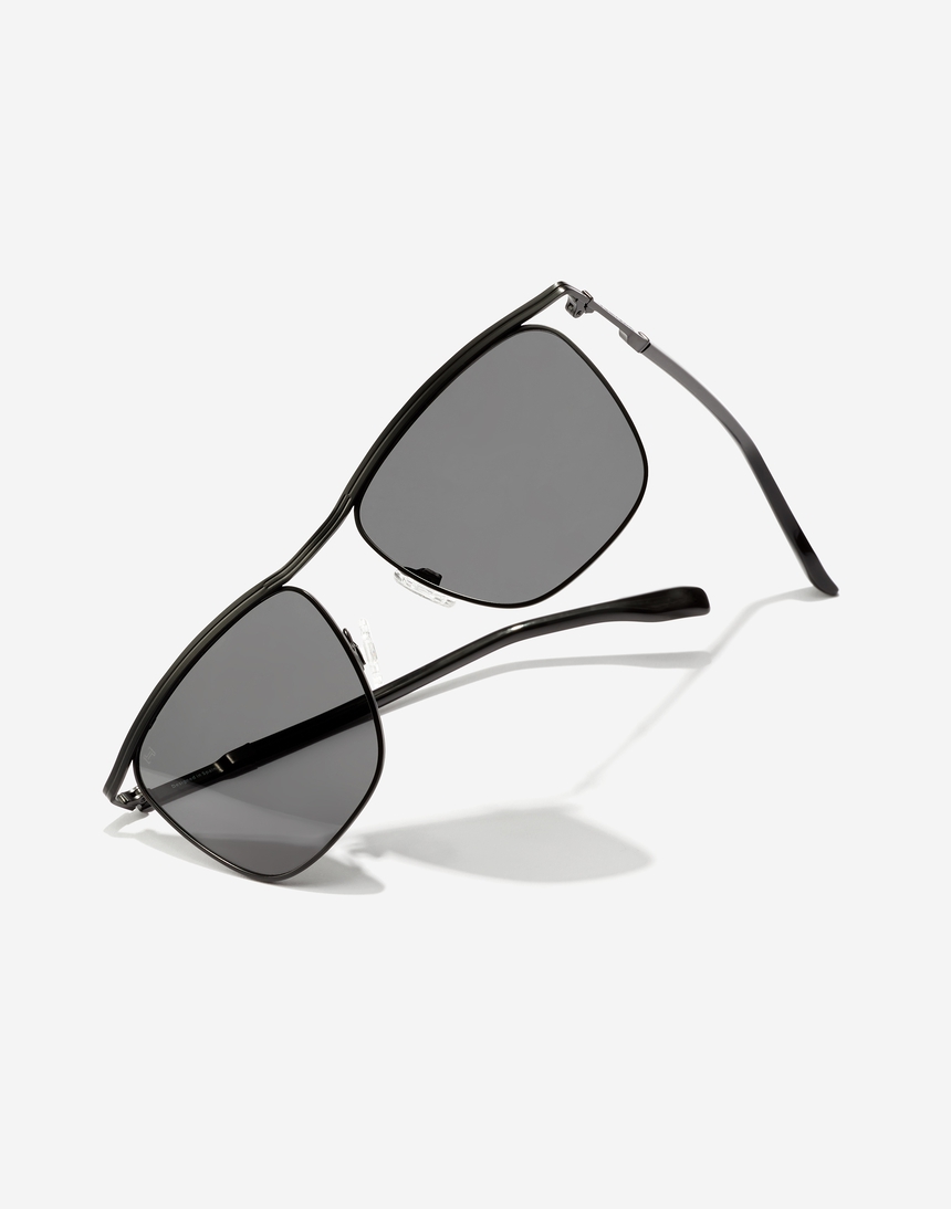 Hawkers CALI - POLARIZED BLACK DARK master image number 3.0