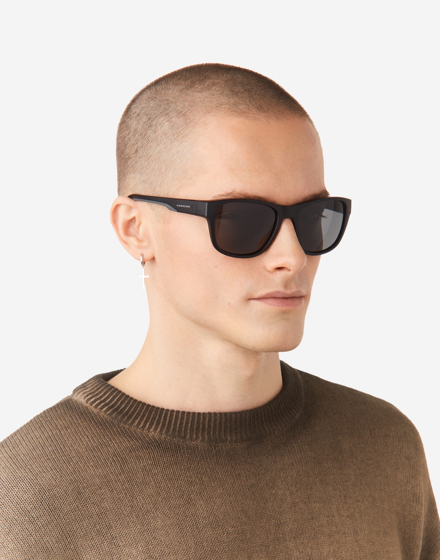 Hawkers OWENS - POLARIZED BLACK DARK master image number 7.0