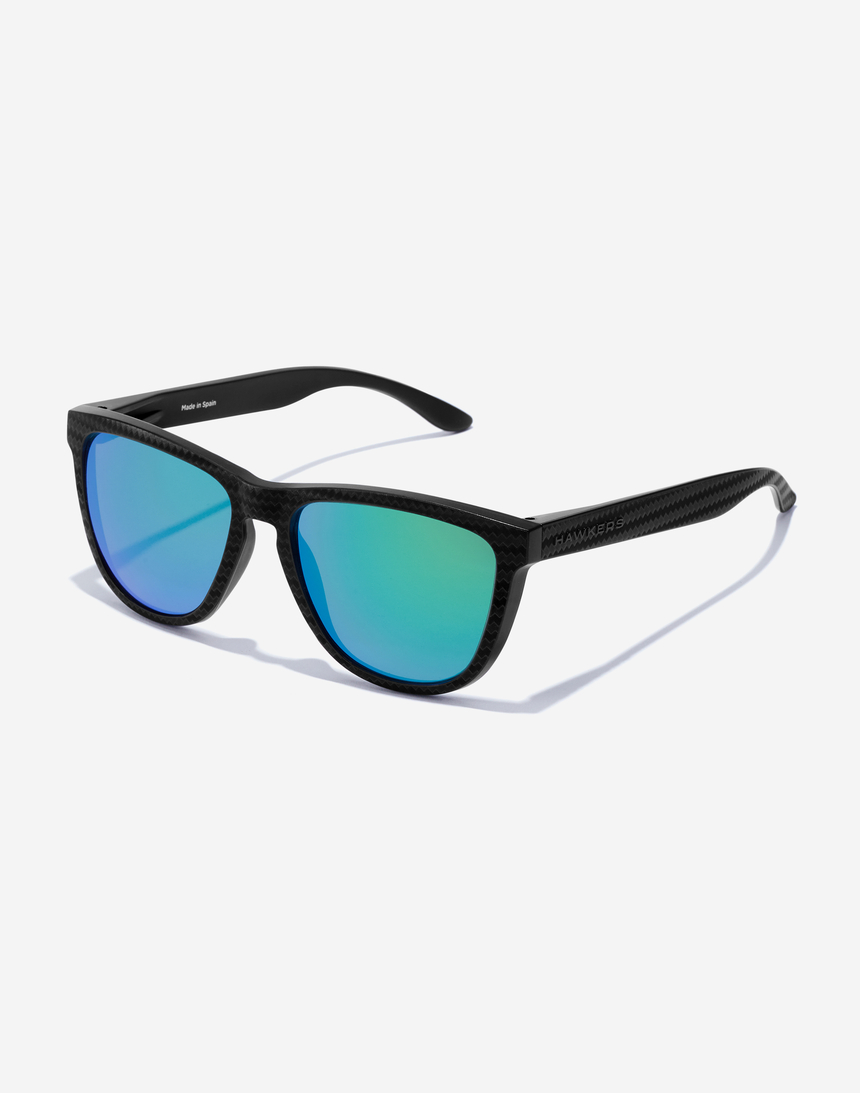 Hawkers ONE RAW CARBON FIBER - POLARIZED EMERALD master image number 2.0
