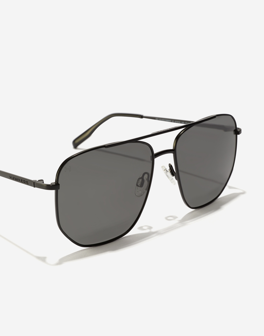 Hawkers CAD - POLARIZED BLACK DARK master image number 4.0
