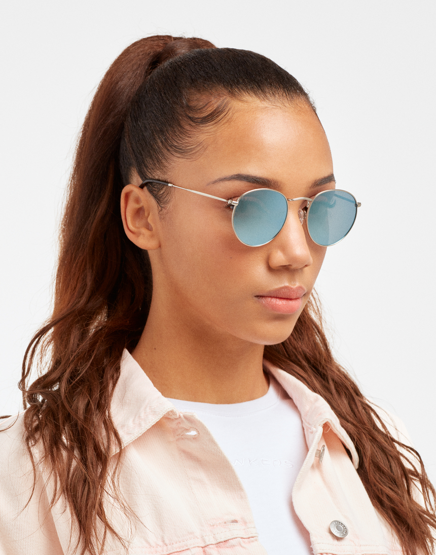Hawkers MOMA MIDTOWN - POLARIZED SILVER CHROME master image number 6.0