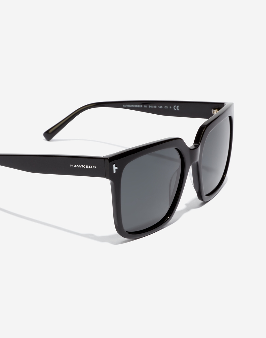 Hawkers EUPHORIA - POLARIZED BLACK DARK master image number 3.0