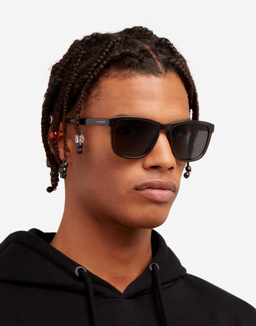 Hawkers ZHANNA - POLARIZED GREENISH DARK master image number 7.0