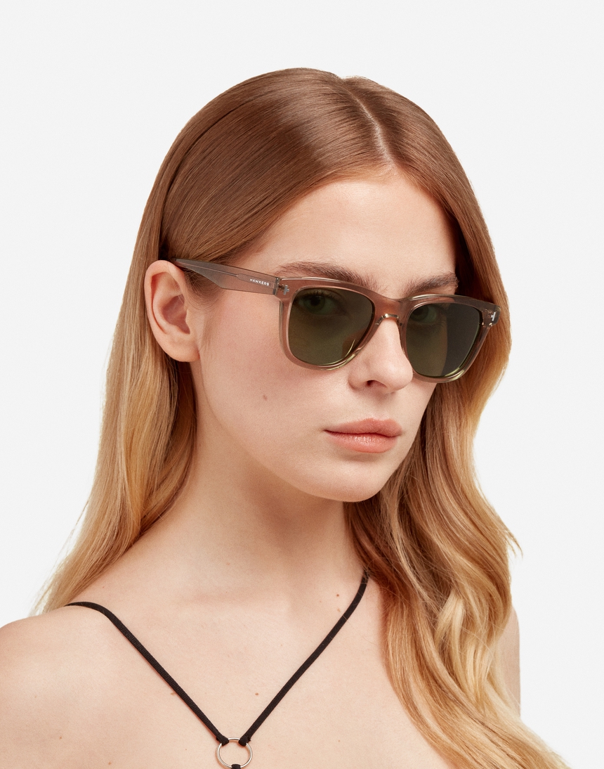Hawkers ONE PAIR - POLARIZED BEIGE ALLIGATOR ECO master image number 6.0