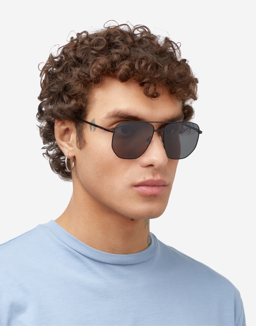 Hawkers CAD - POLARIZED BLACK DARK master image number 7.0