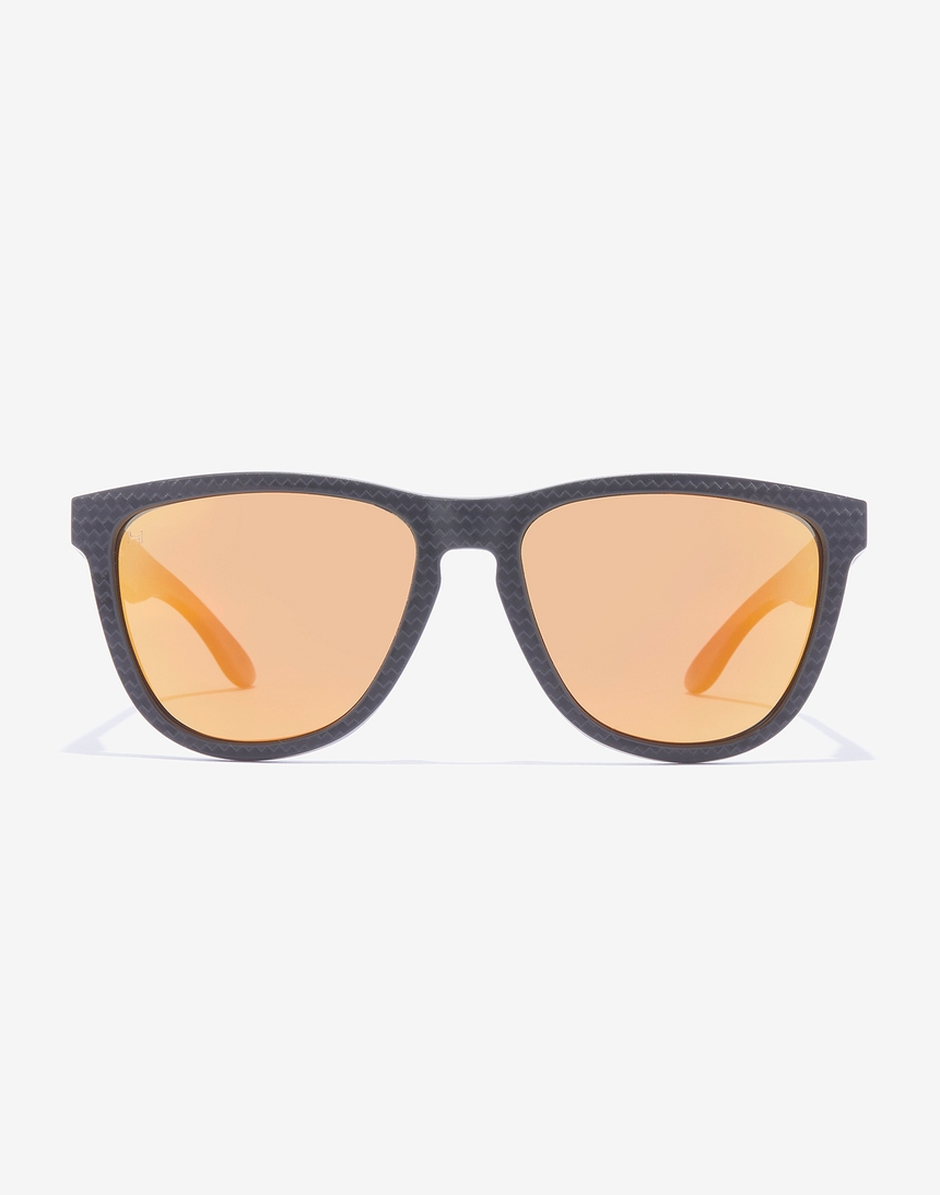 Hawkers ONE RAW CARBON FIBER - POLARIZED DAYLIGHT master image number 1.0