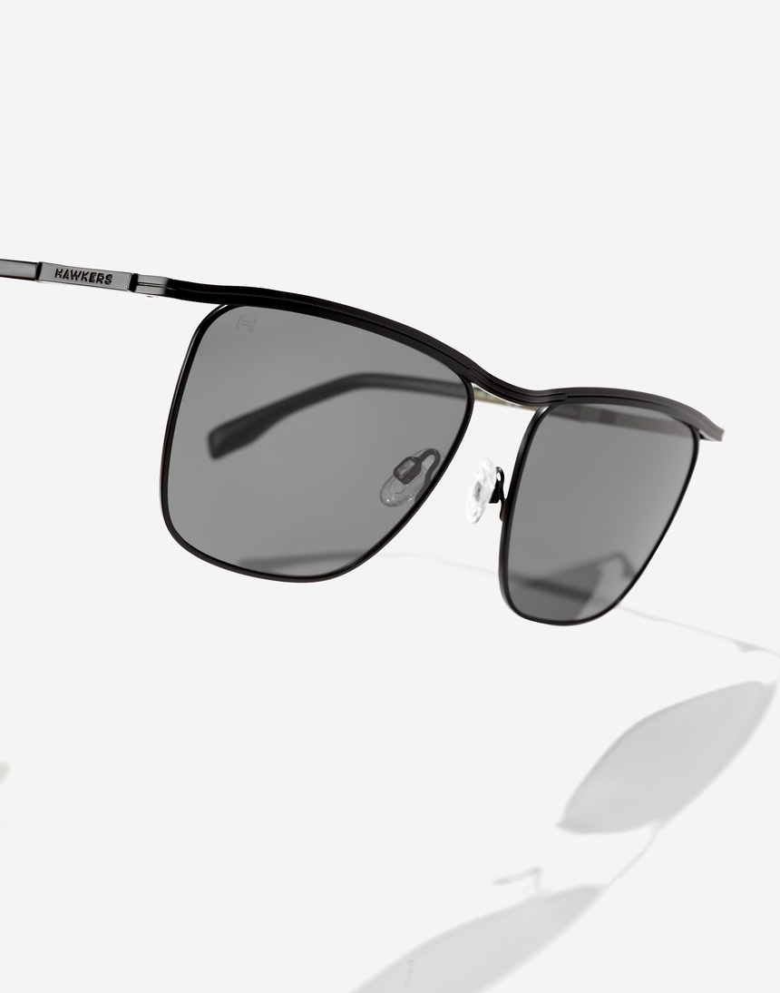 Hawkers CALI - POLARIZED BLACK DARK master image number 5.0