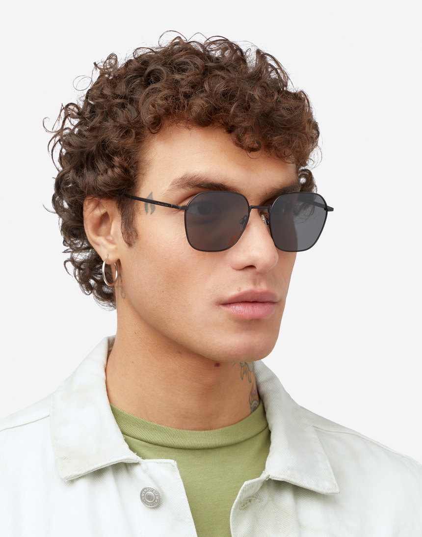 Hawkers RISE - POLARIZED BLACK DARK master image number 7.0