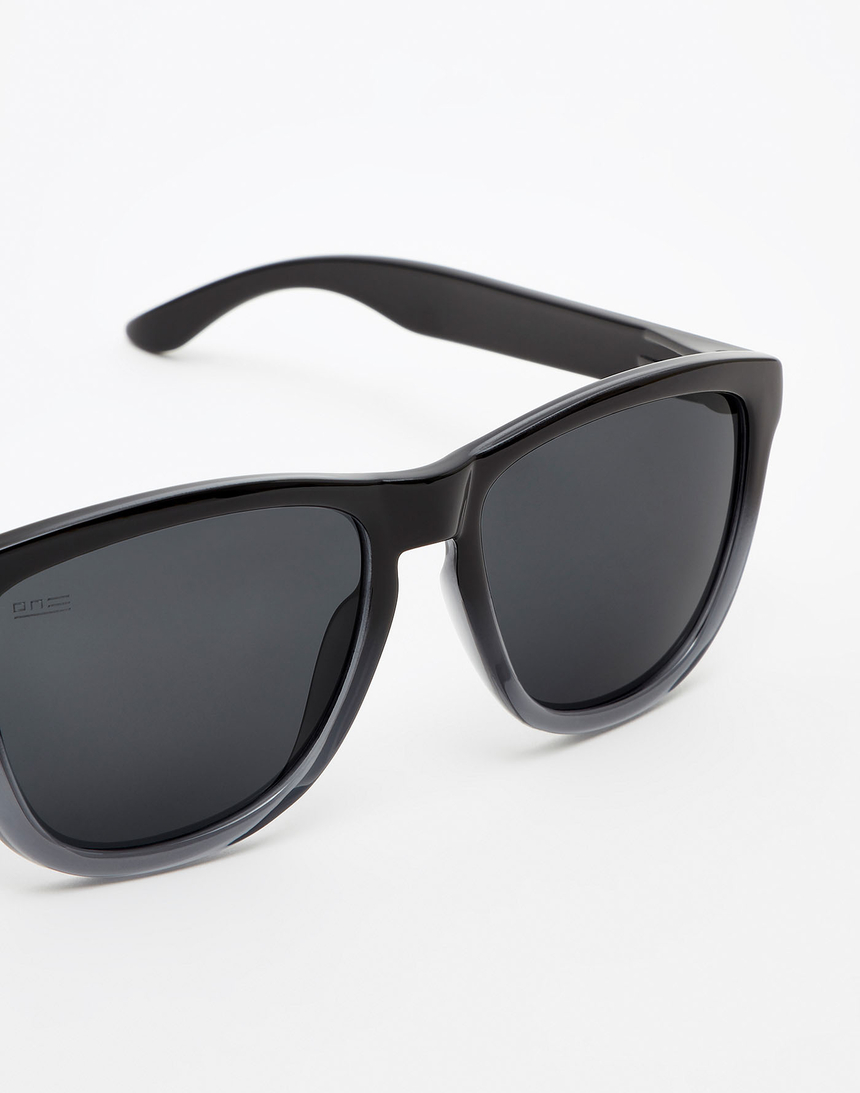 Hawkers ONE - POLARIZED FUSION DARK master image number 3.0