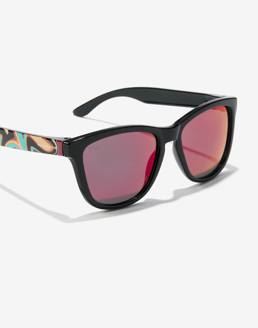 Hawkers ONE - POLARIZED PSYCHEDELIC RUBY master image number 4.0