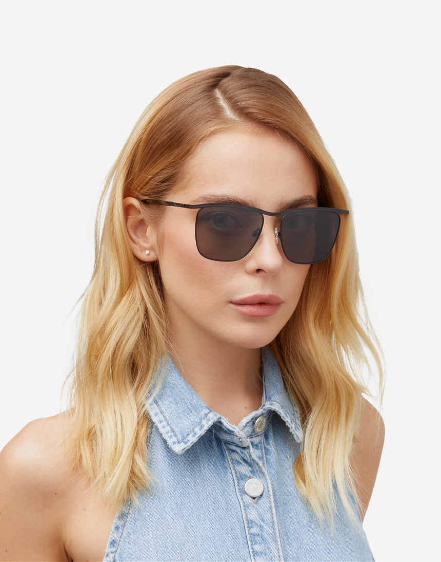 Hawkers CALI - POLARIZED BLACK DARK master image number 6.0