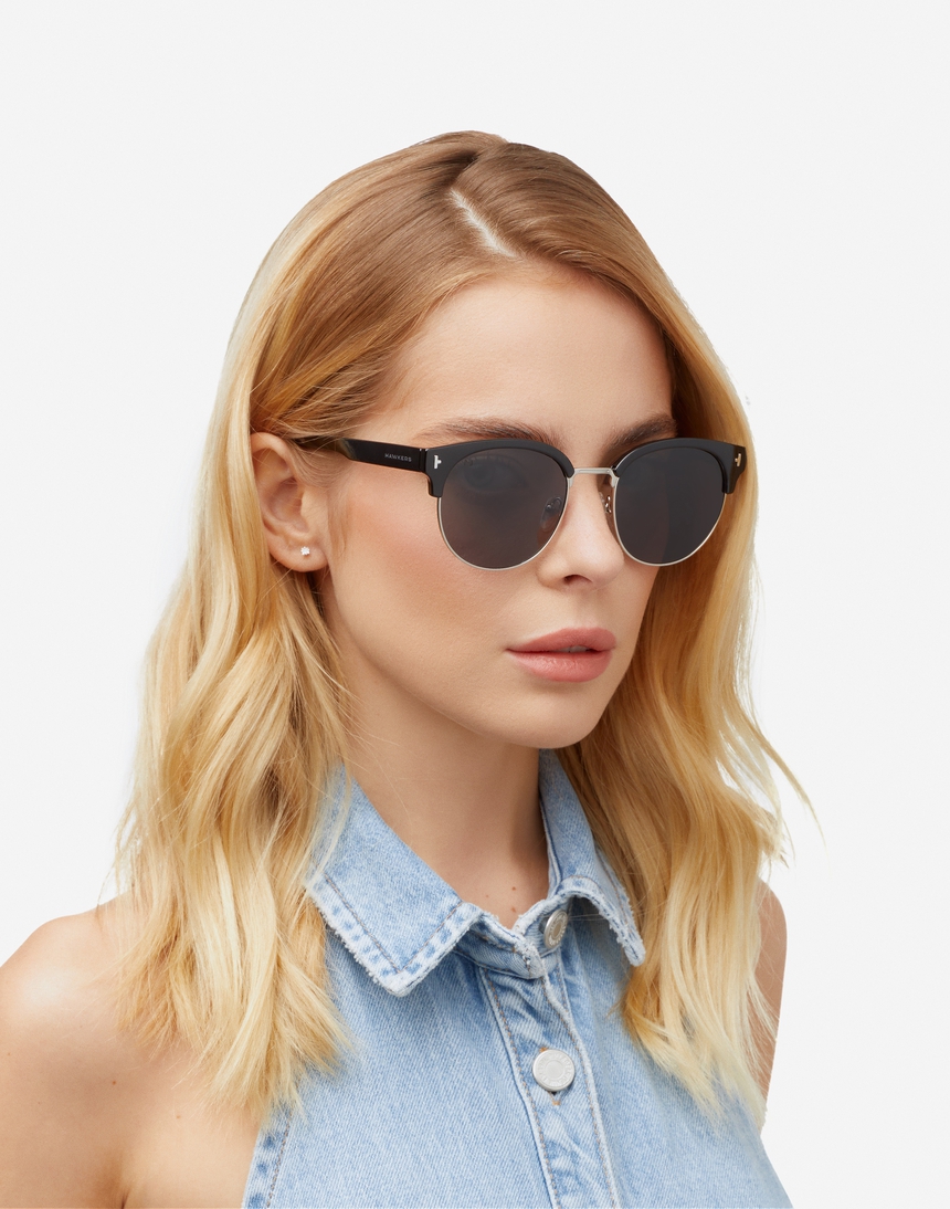 Hawkers NEW CLASSIC ROUNDED - POLARIZED BLACK master image number 6.0