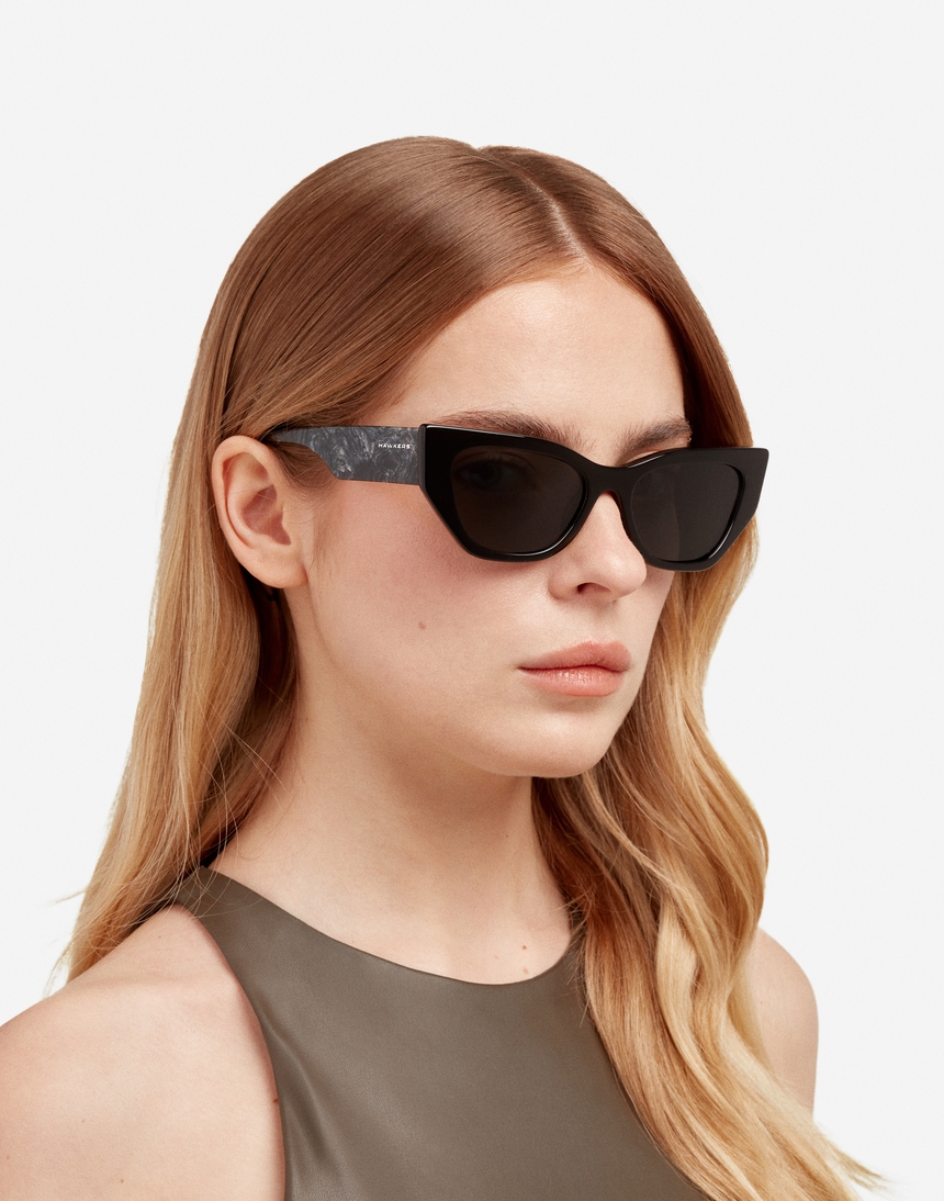 Hawkers MANHATTAN - POLARIZED GRANITE DARK master image number 6.0