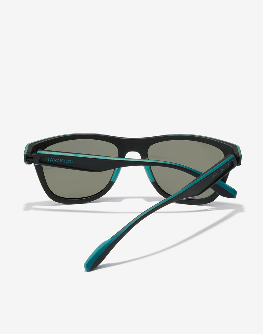 Hawkers ONE SPORT - POLARIZED BLACK EMERALD master image number 3.0