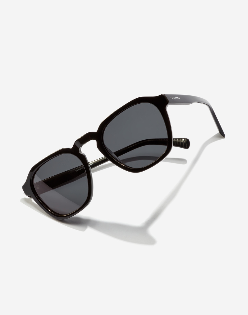 Hawkers BLACKJACK - POLARIZED BLACK DARK master image number 5.0