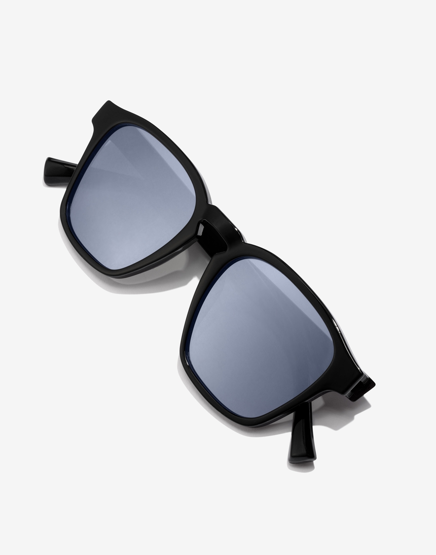 Hawkers Black Chrome Classy master image number 3.0