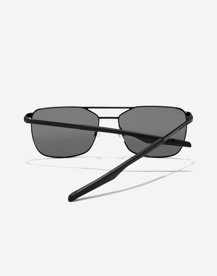 Hawkers SENSE - POLARIZED BLACK DARK master image number 3.0