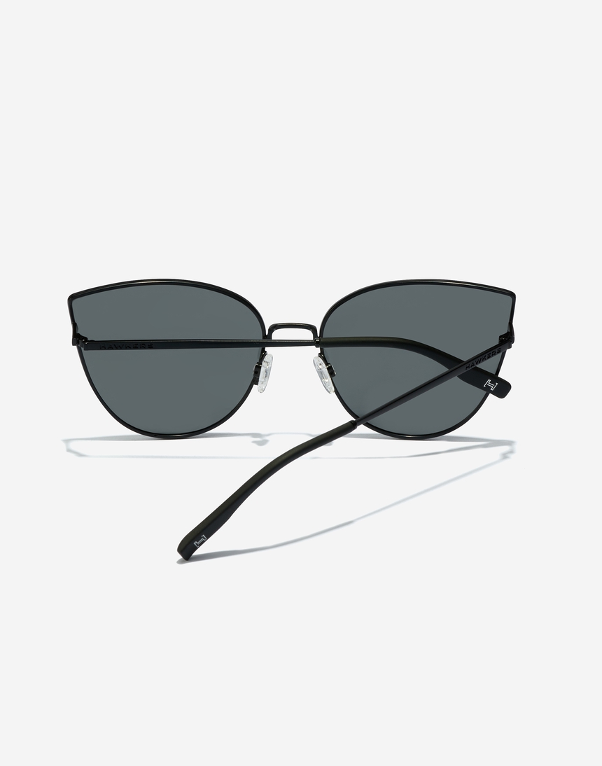 Hawkers ALL IN - POLARIZED BLACK DARK master image number 4.0