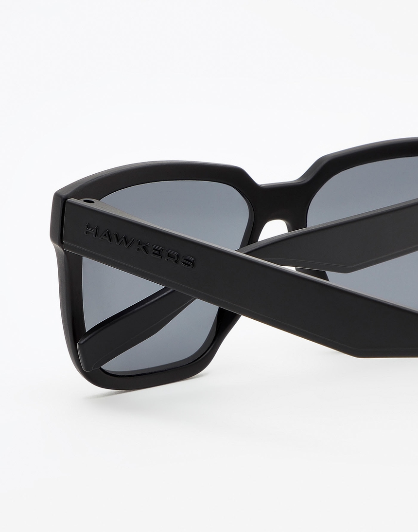 Hawkers Carbon Black Dark Motion master image number 5.0