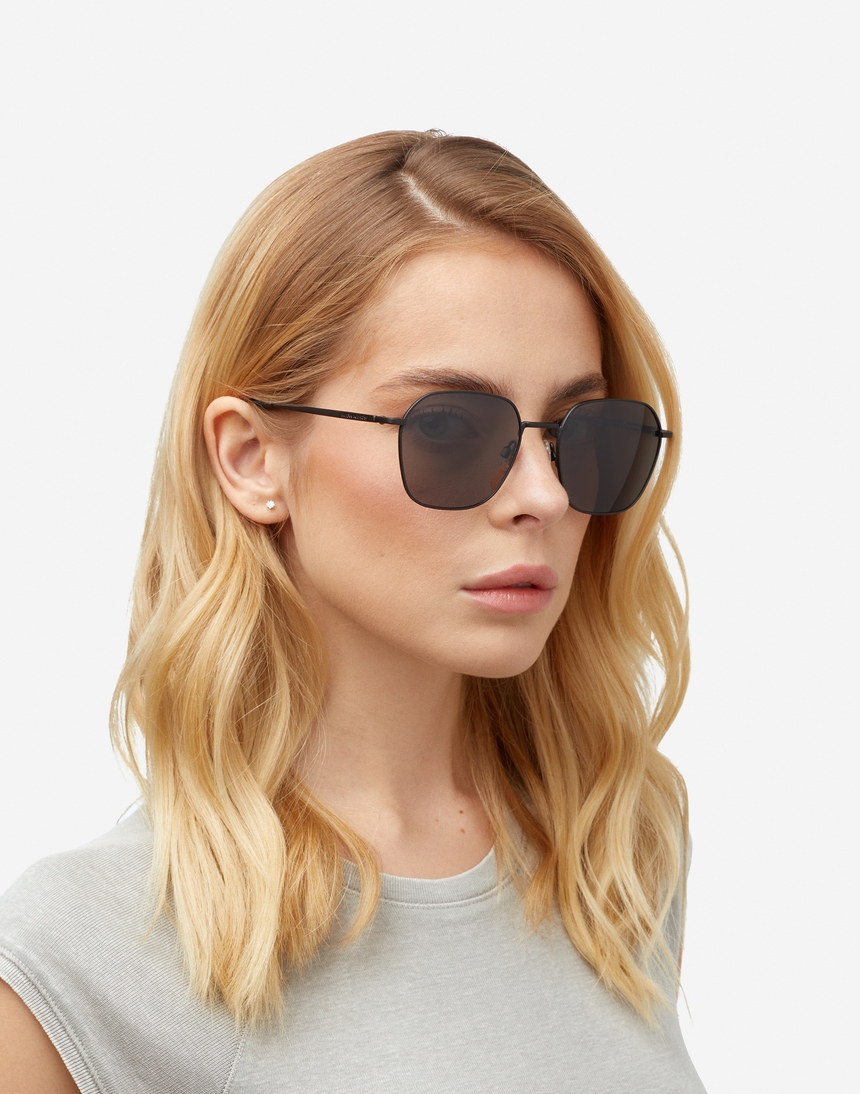 Hawkers RISE - POLARIZED BLACK DARK master image number 6.0