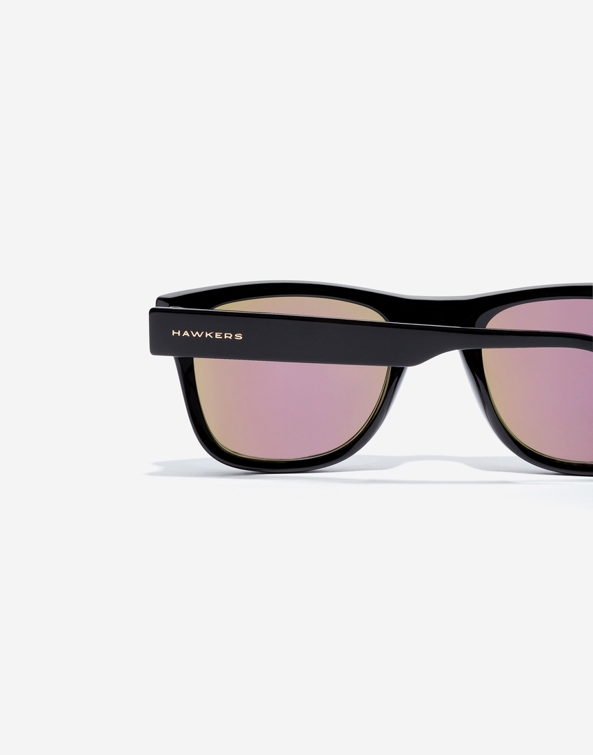 Hawkers TOX - POLARIZED BLACK ROSE GOLD master image number 4.0