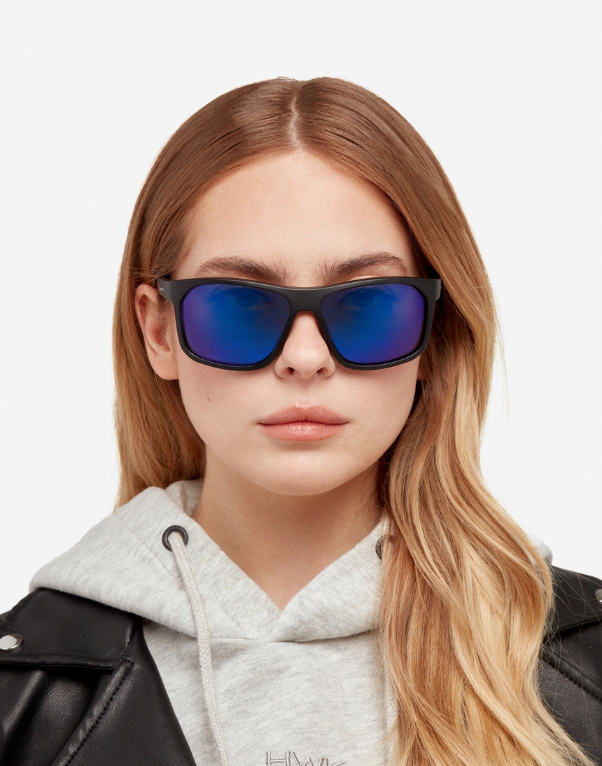 Hawkers COMANECI - POLARIZED BLACK SKY master image number 8.0
