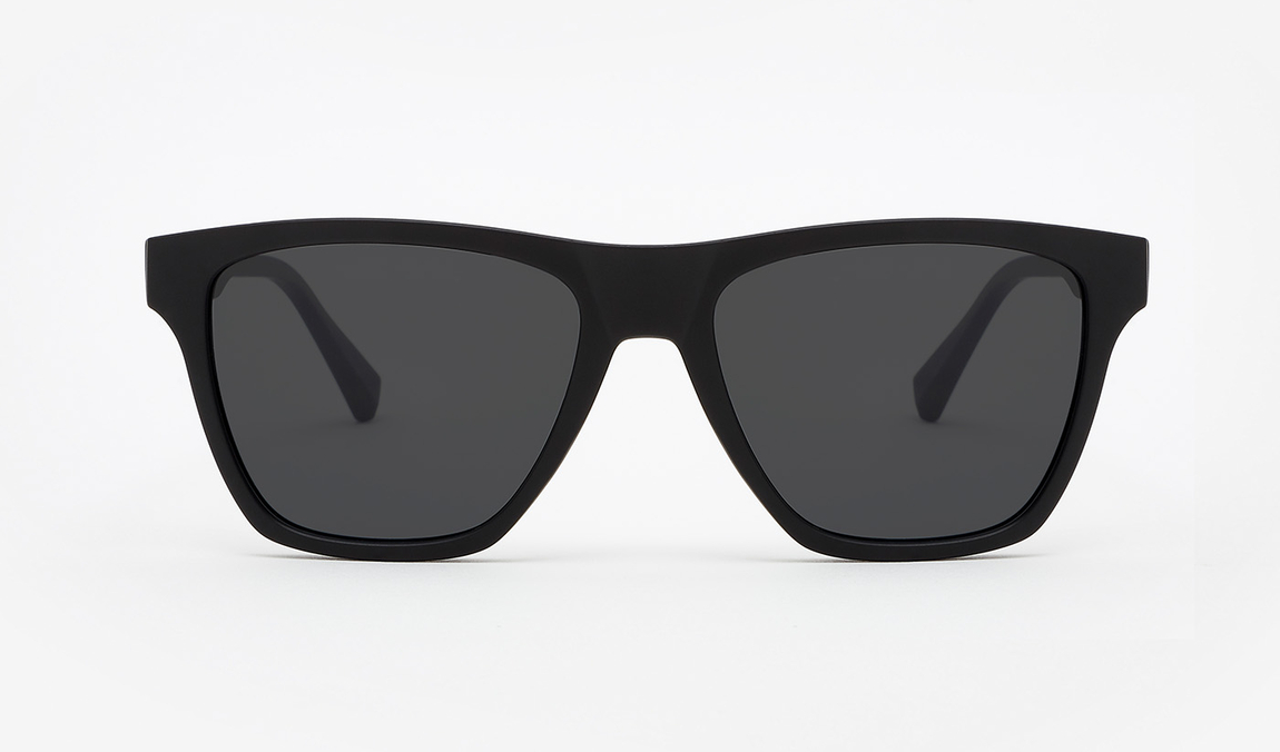 Hawkers Polarized Carbon Black Dark ONE LS master image number 1