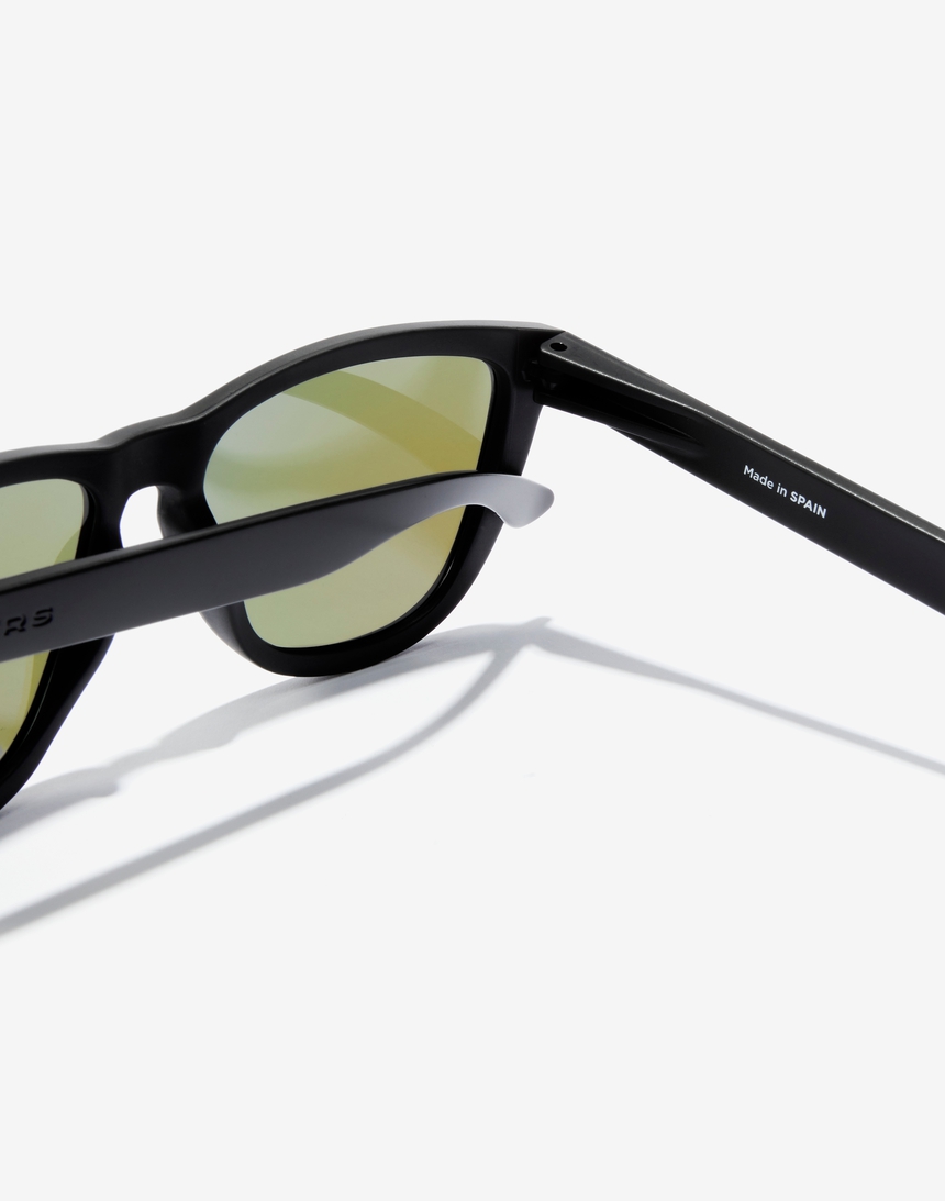 Hawkers ONE RAW - POLARIZED BLACK SKY master image number 4.0