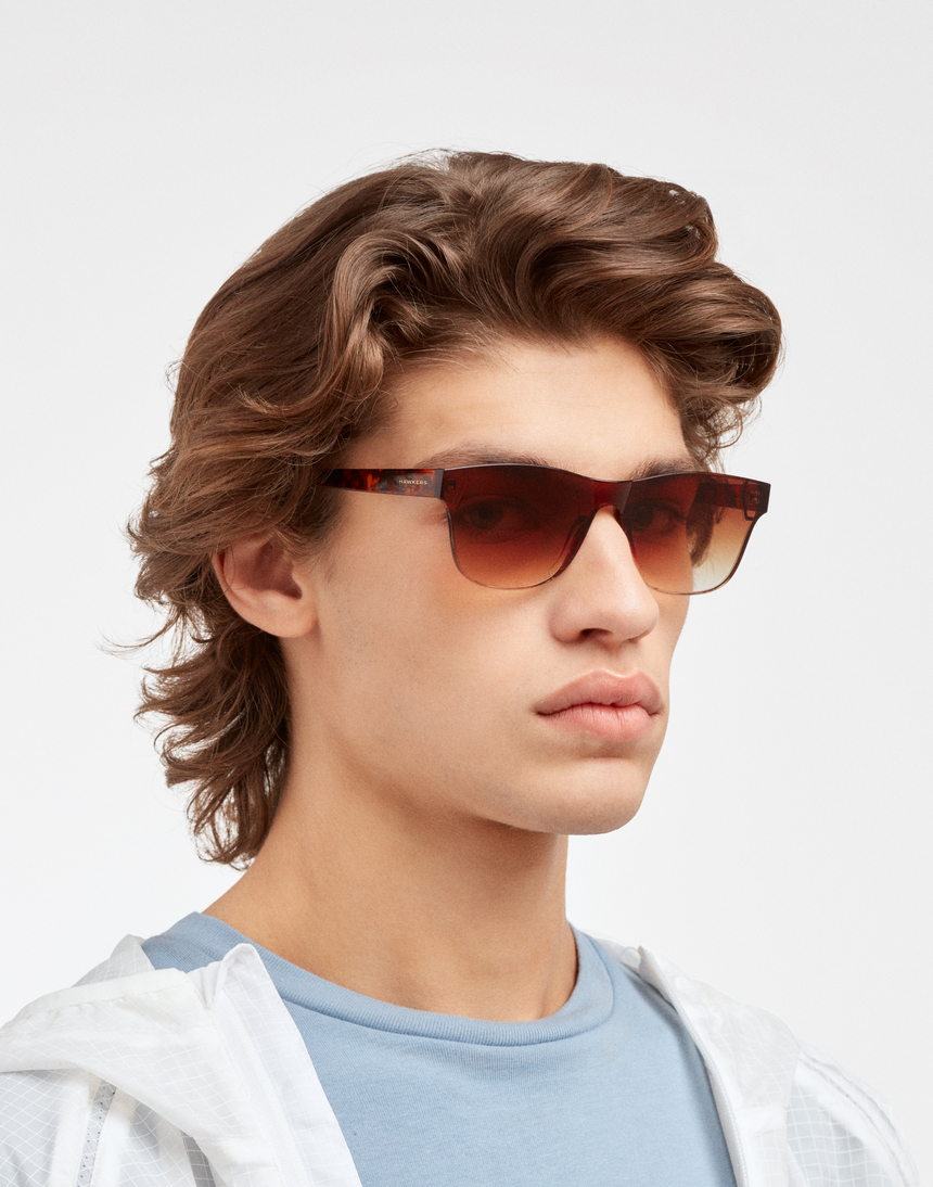 Hawkers IDLE - GRADIENT BROWN master image number 7.0